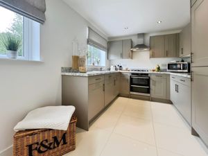 Photo 19- click for photo gallery